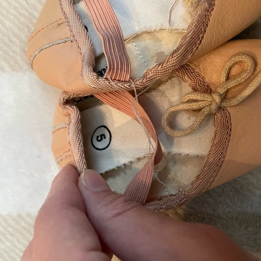 Vintage Kids size 5 Leather Tan Ballet Shoes